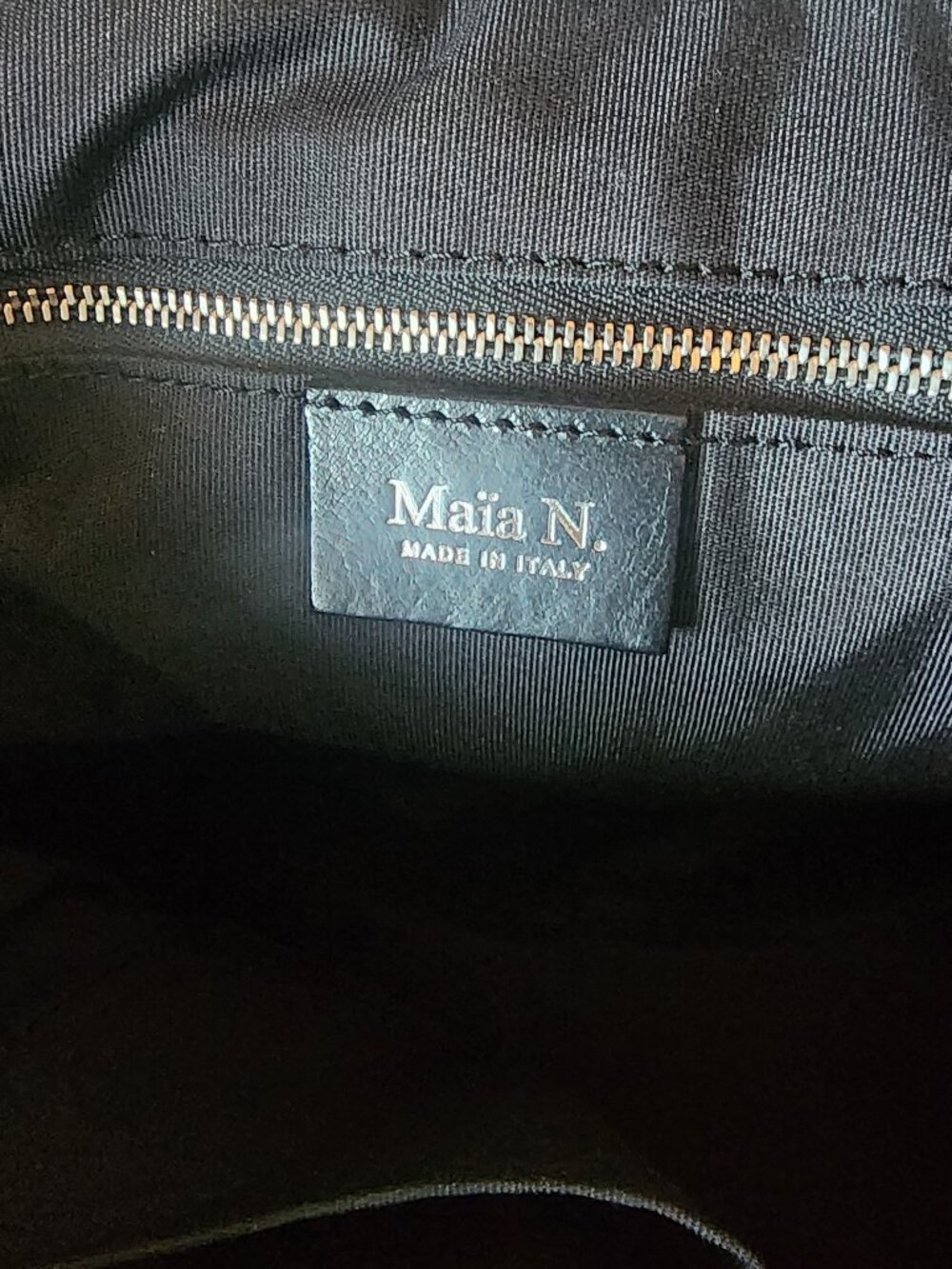 Maia N. Tote "LIKE NEW" - Picture 3 of 16